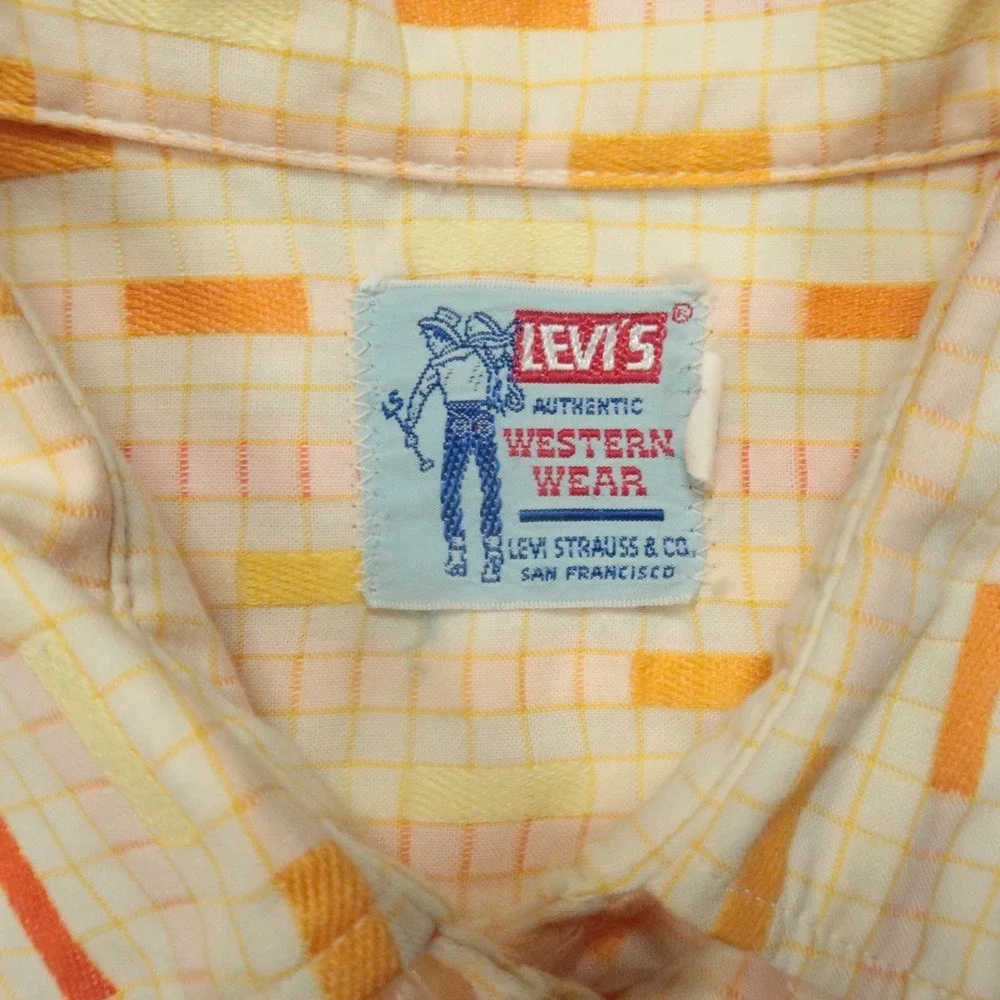 VINTAGE Levis Shirt Mens Small 15 Peach‎ Pearl Snap Western Short Sleeve 60s 70s